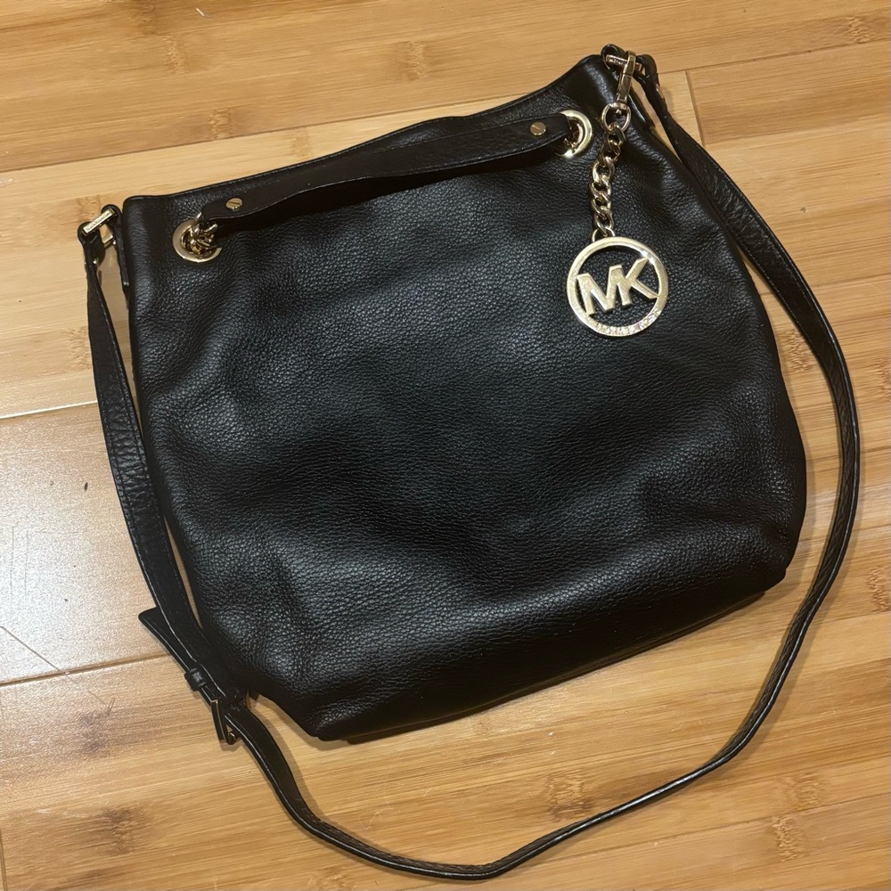 Michael Kors Black Leather Shoulder Bag - Picture 4 of 6